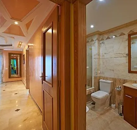 A Luxury Townhouse! *
