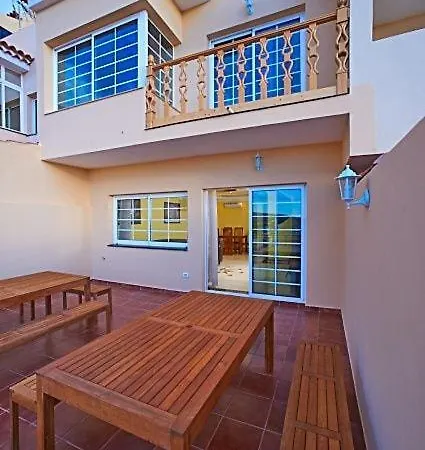 A Luxury Townhouse! Semesterbostad Costa Adeje (Tenerife)
