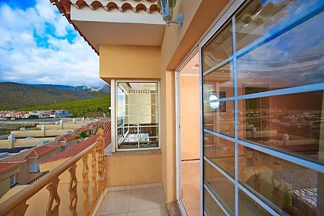 Сasa de vacaciones A Luxury Townhouse!