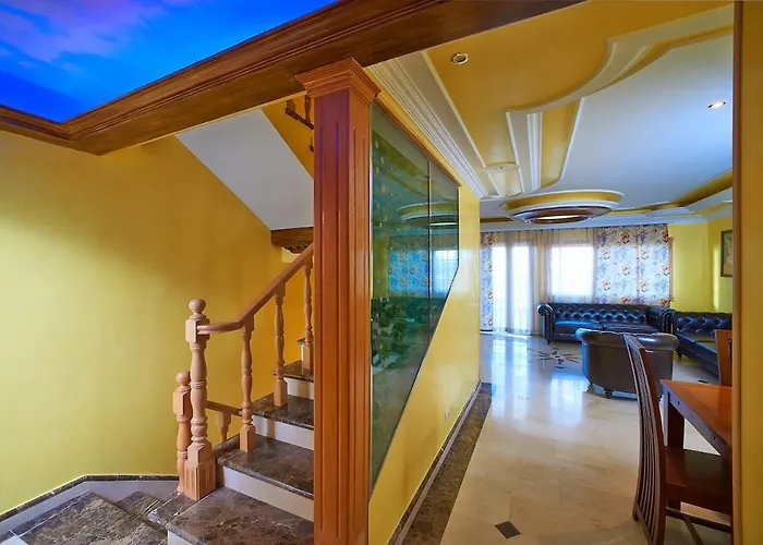 A Luxury Townhouse! Сasa de vacaciones