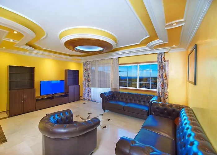 A Luxury Townhouse! בית נופש *