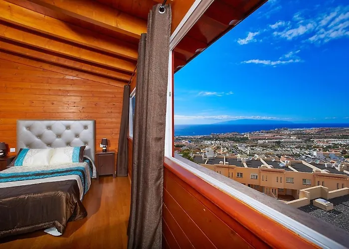 Vakantiehuis A Luxury Townhouse! Costa Adeje (Tenerife)