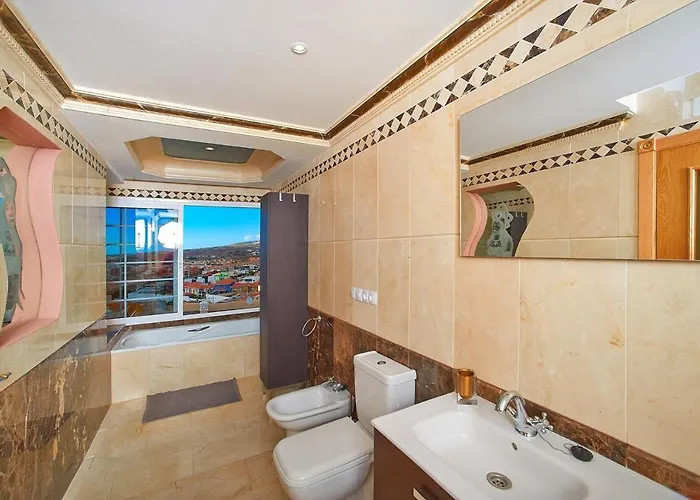 A Luxury Townhouse! Prázdninový dům *